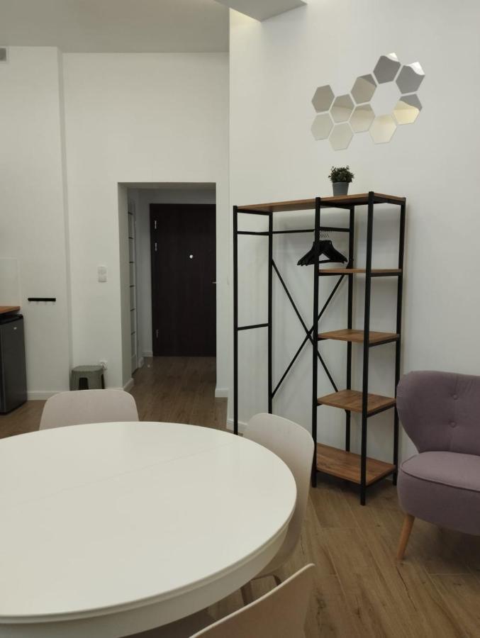 P&M Apartament By Rentoom Thorn Exterior foto
